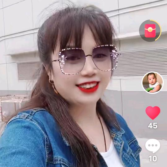 鸿运连连。红红火火。