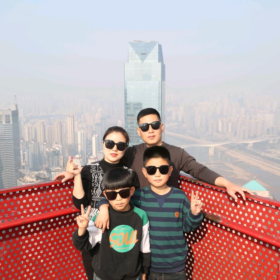 小鱼丸子的《   橱窗  》