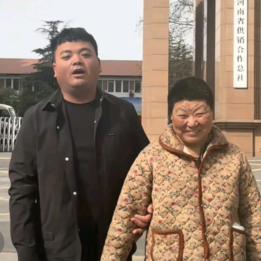 农村走出来的张东