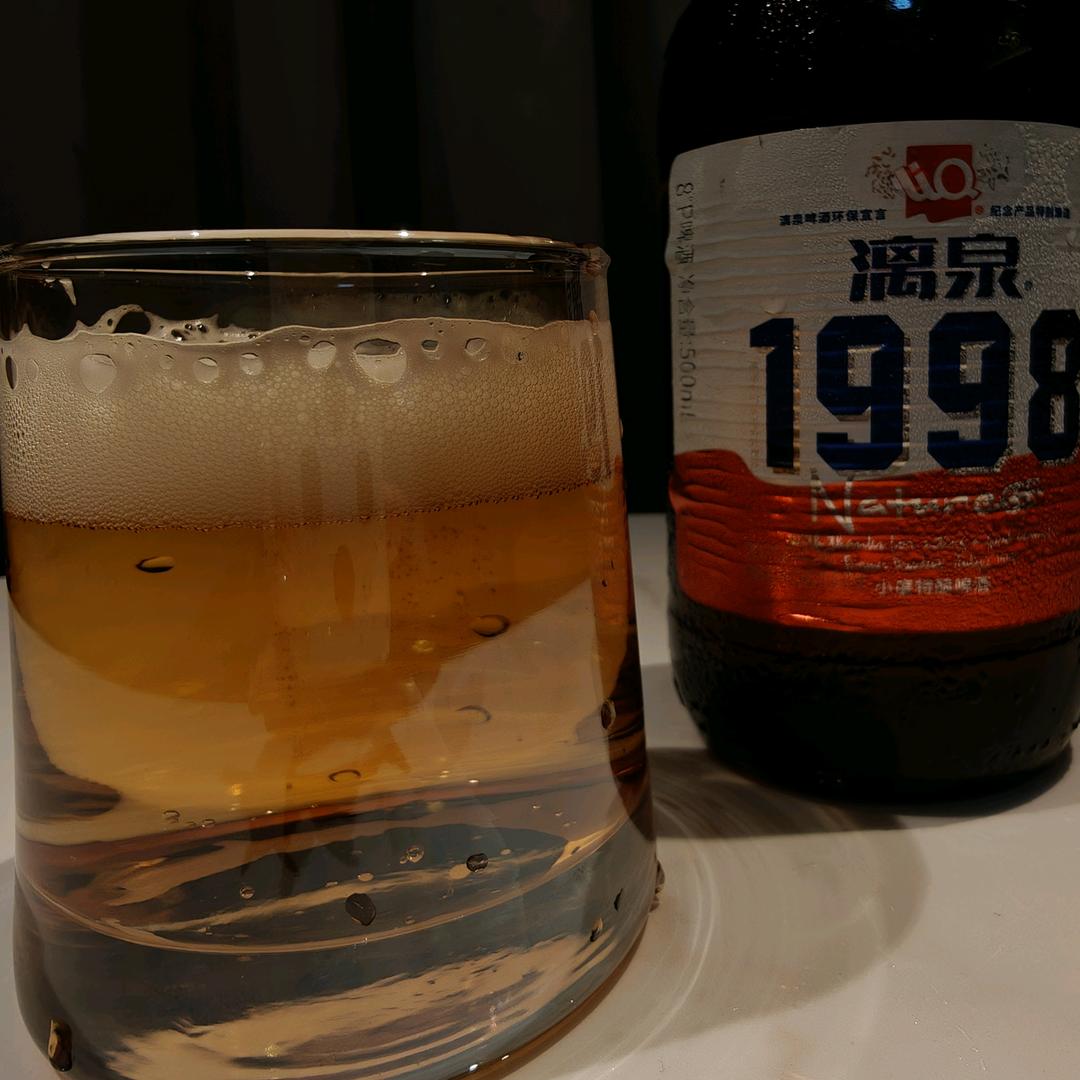 抑郁男孩