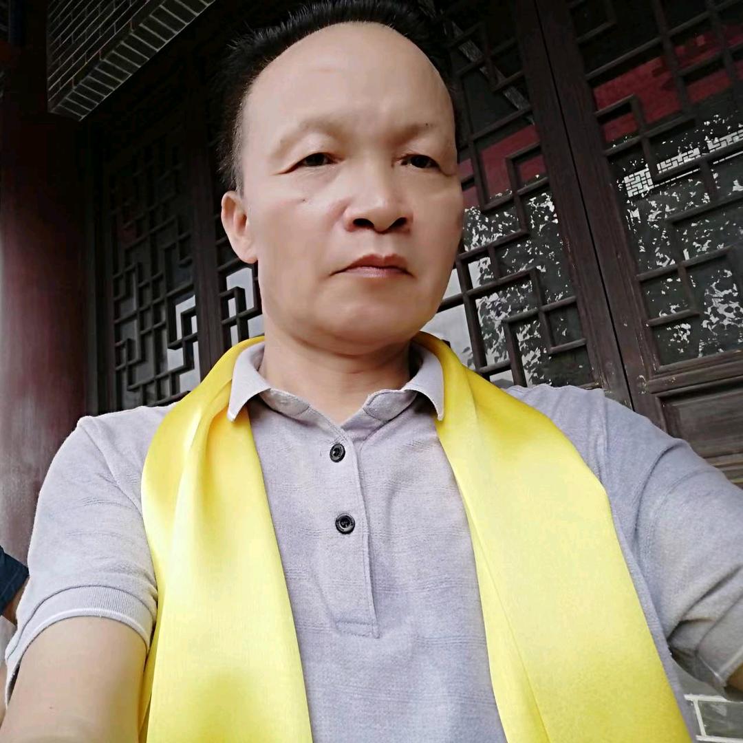 岑溪大三哥