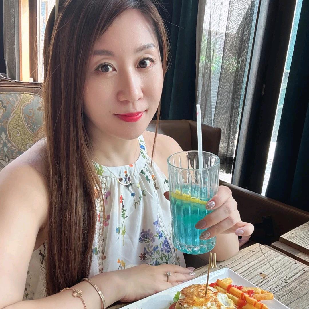芳芳小寡妇（单身求守护）