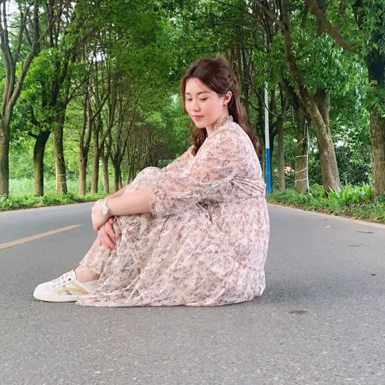 人间四月天，，