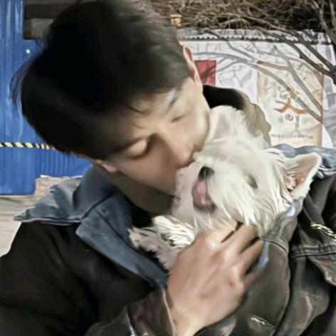 到底是谁在上班