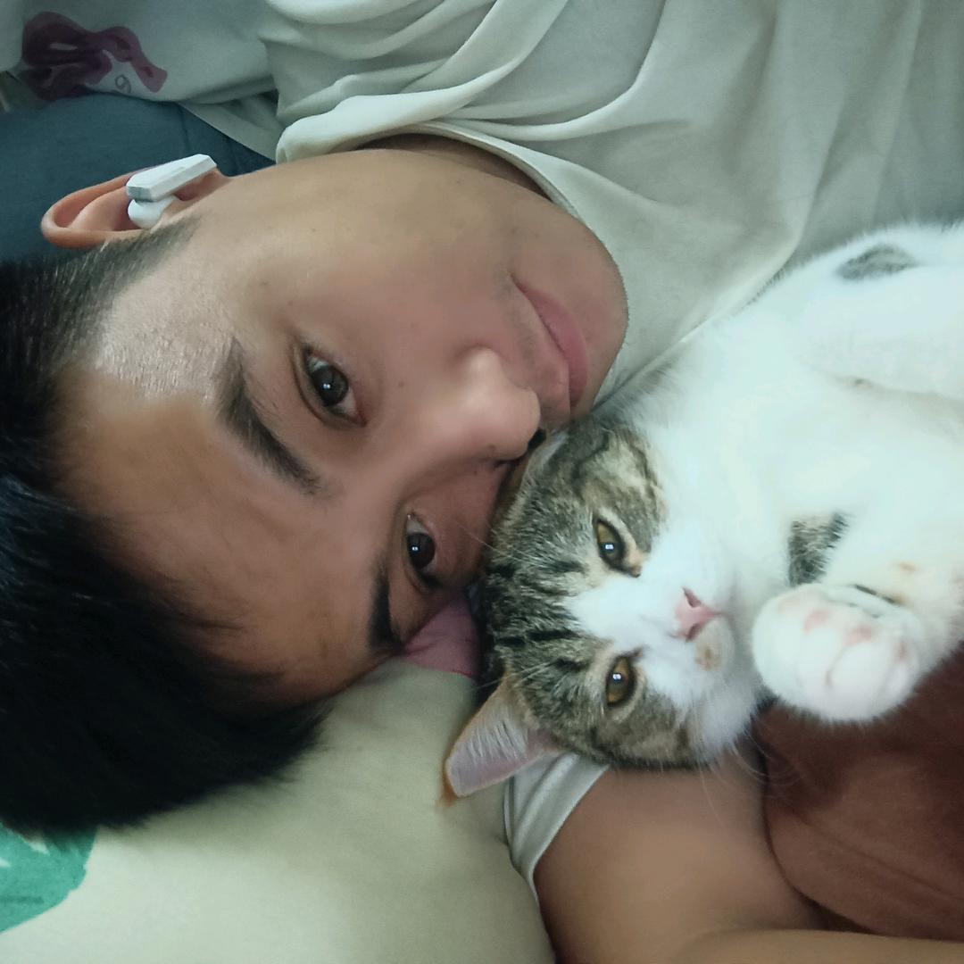 钱橙似锦。（收脐橙次果）