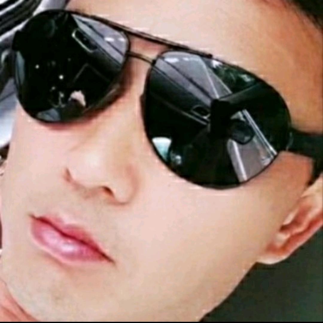 刘华