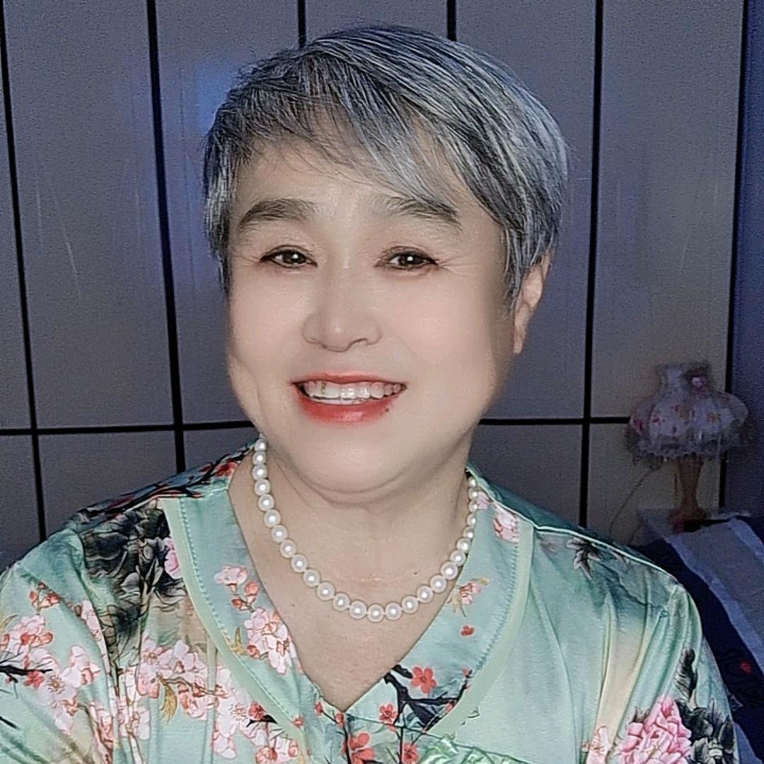 杨姐.