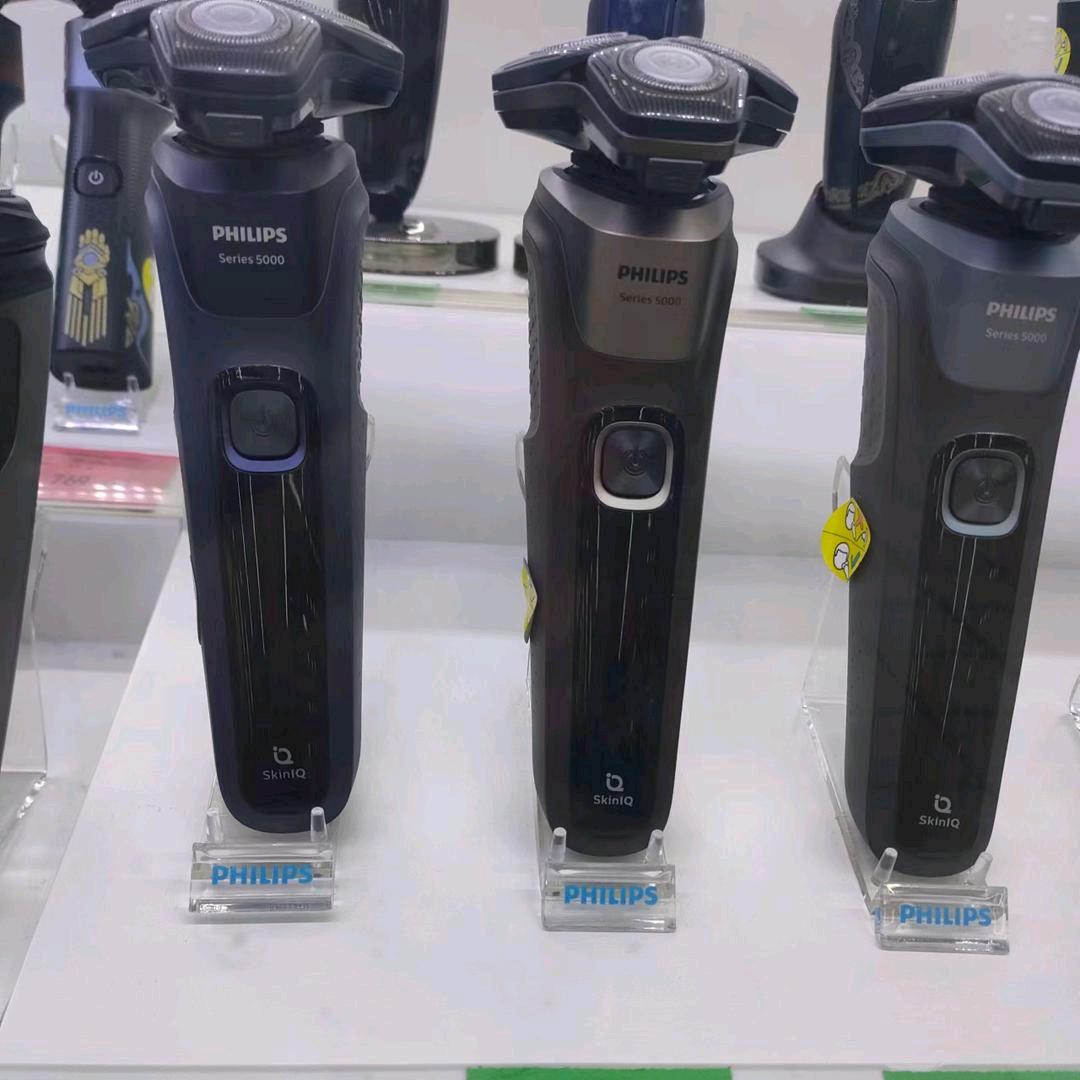 高高剃须研究社