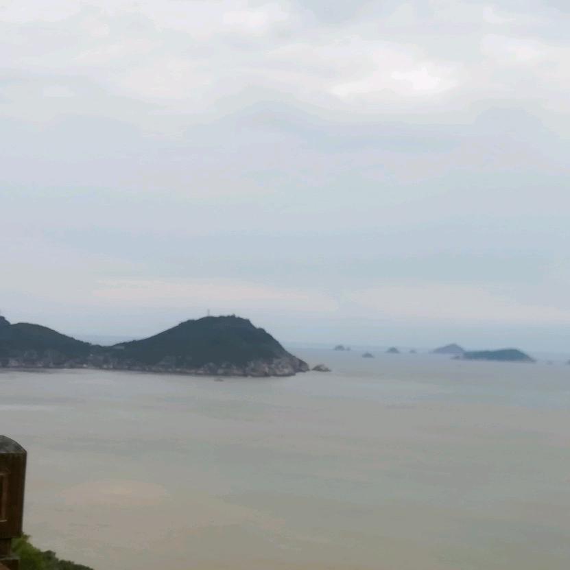默默