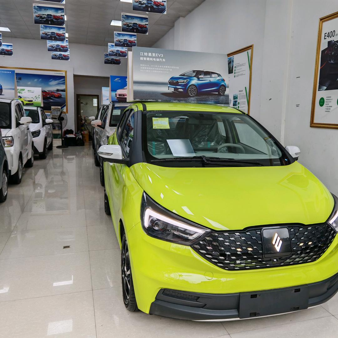 新能源电动车小周