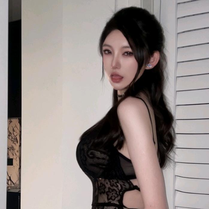 深圳猪头妹爱熬夜