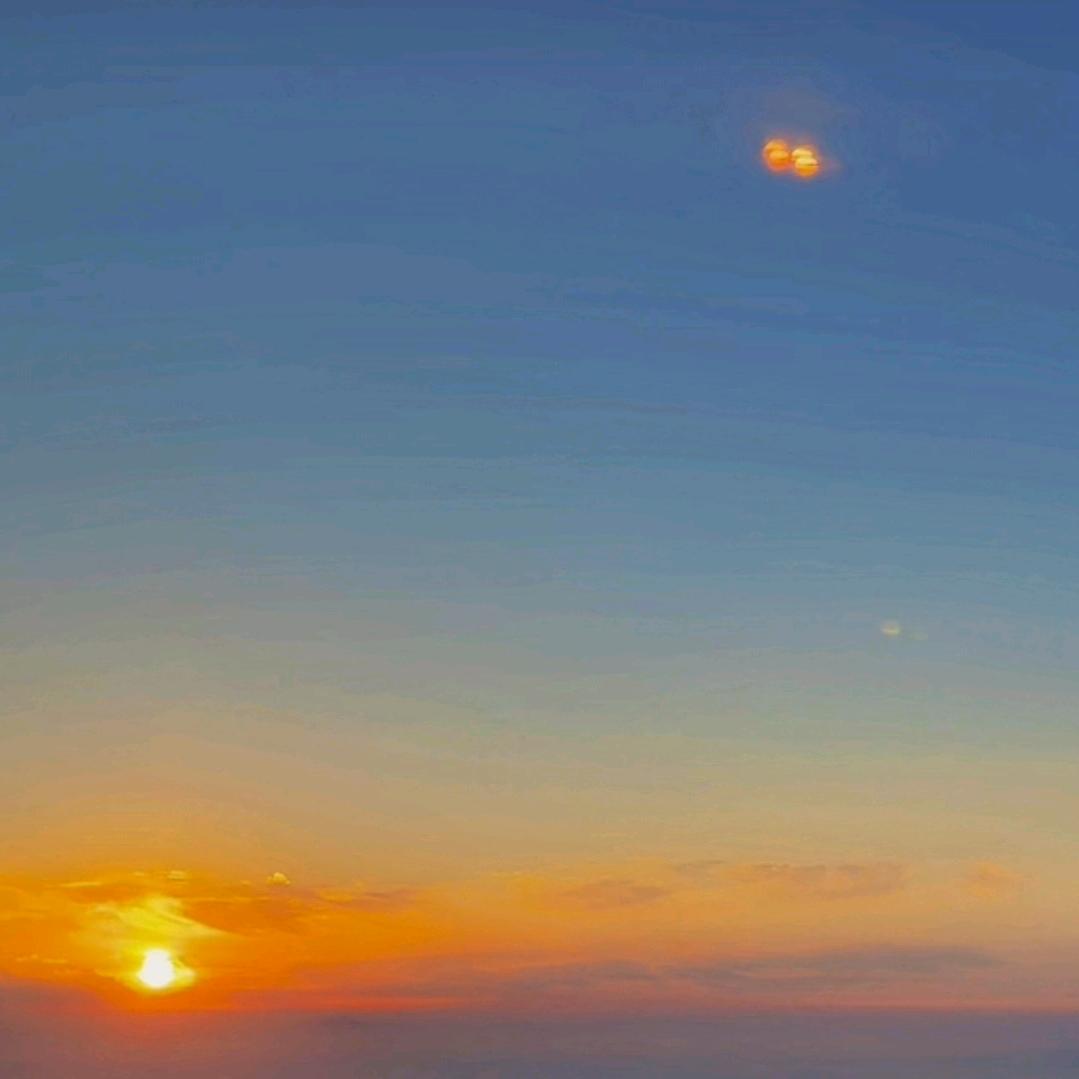 远山.迷雾
