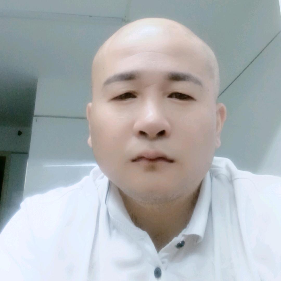 璀璨╰(*°▽°*)╯悦悦