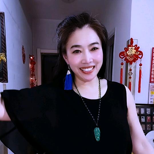 闫姐《每天下午5:37分开播》1
