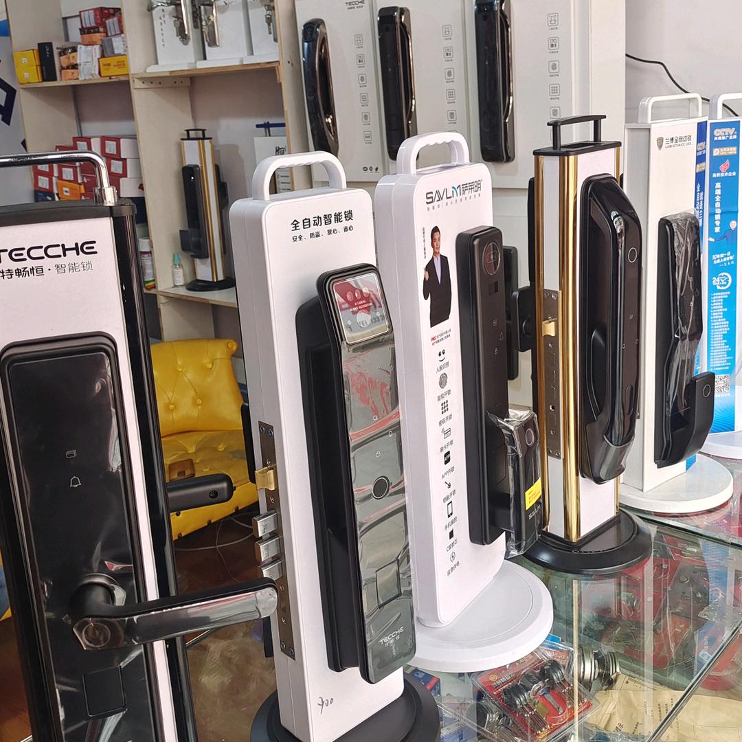 巴州区李二娃开锁服务中心