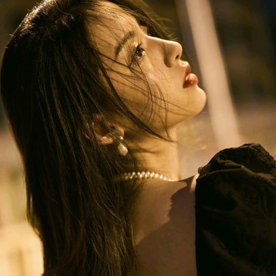 L ♀. 小猫咪🐱