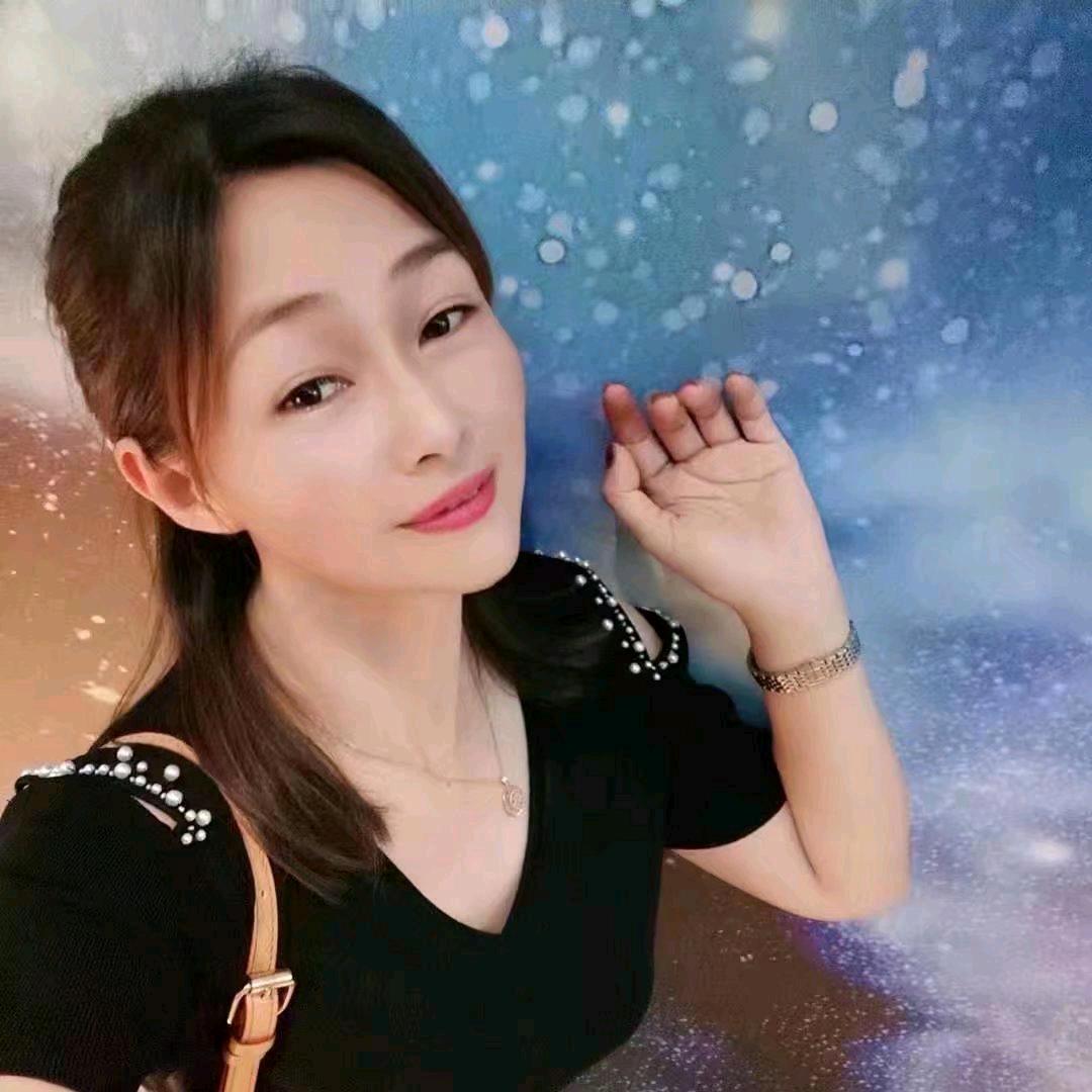 梓桐包装陈姐