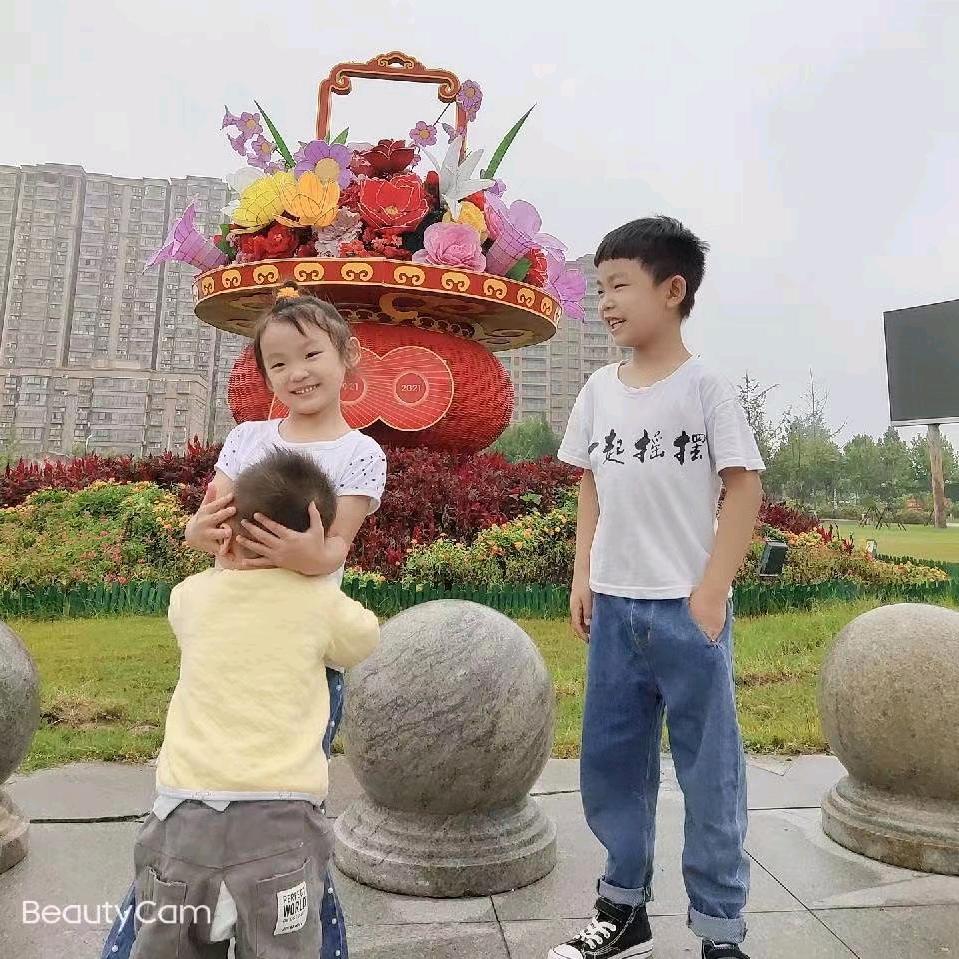 平安幸福的一家人