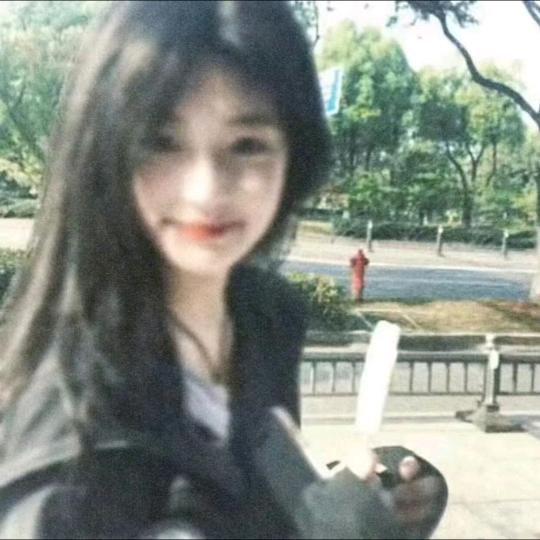 小能小能不太苗