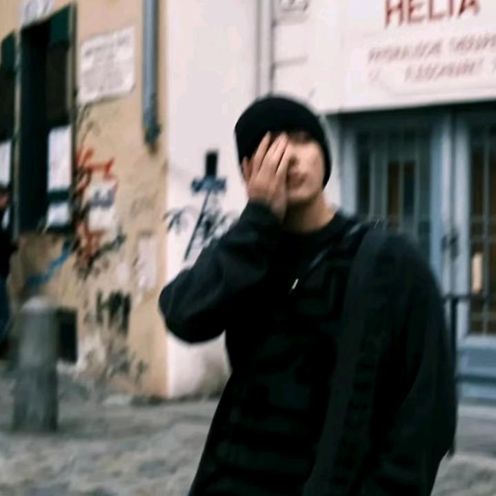 赖床飞人