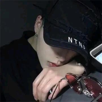 ﻩ🥀⃟错把᭄敷衍ꦻ当承诺ꦿ