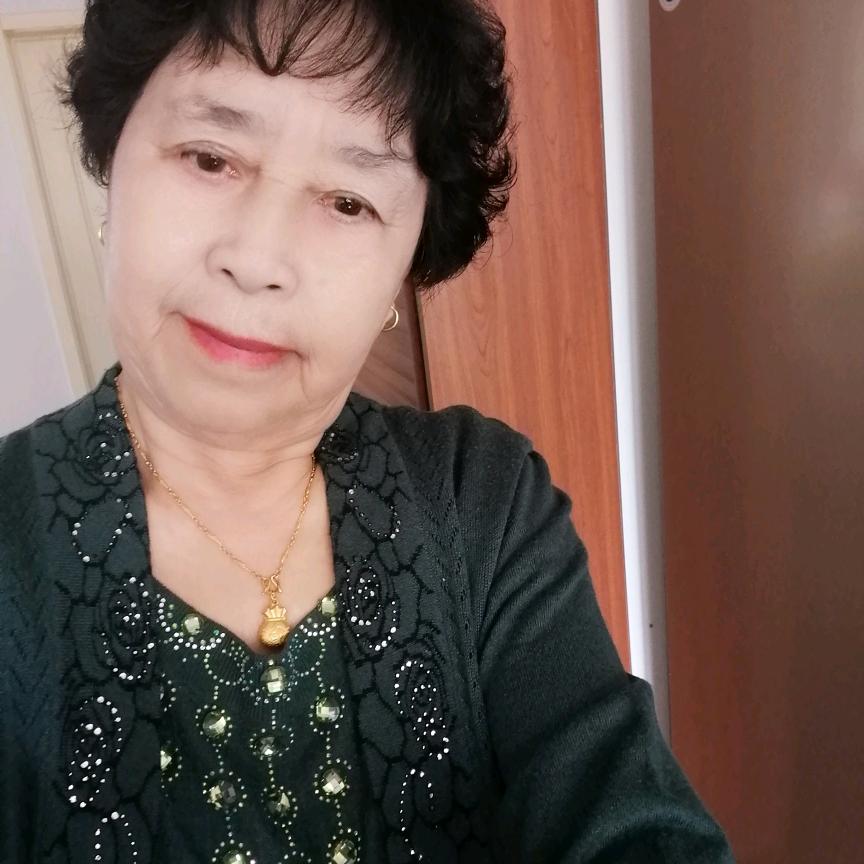 开心老太太（成家人）