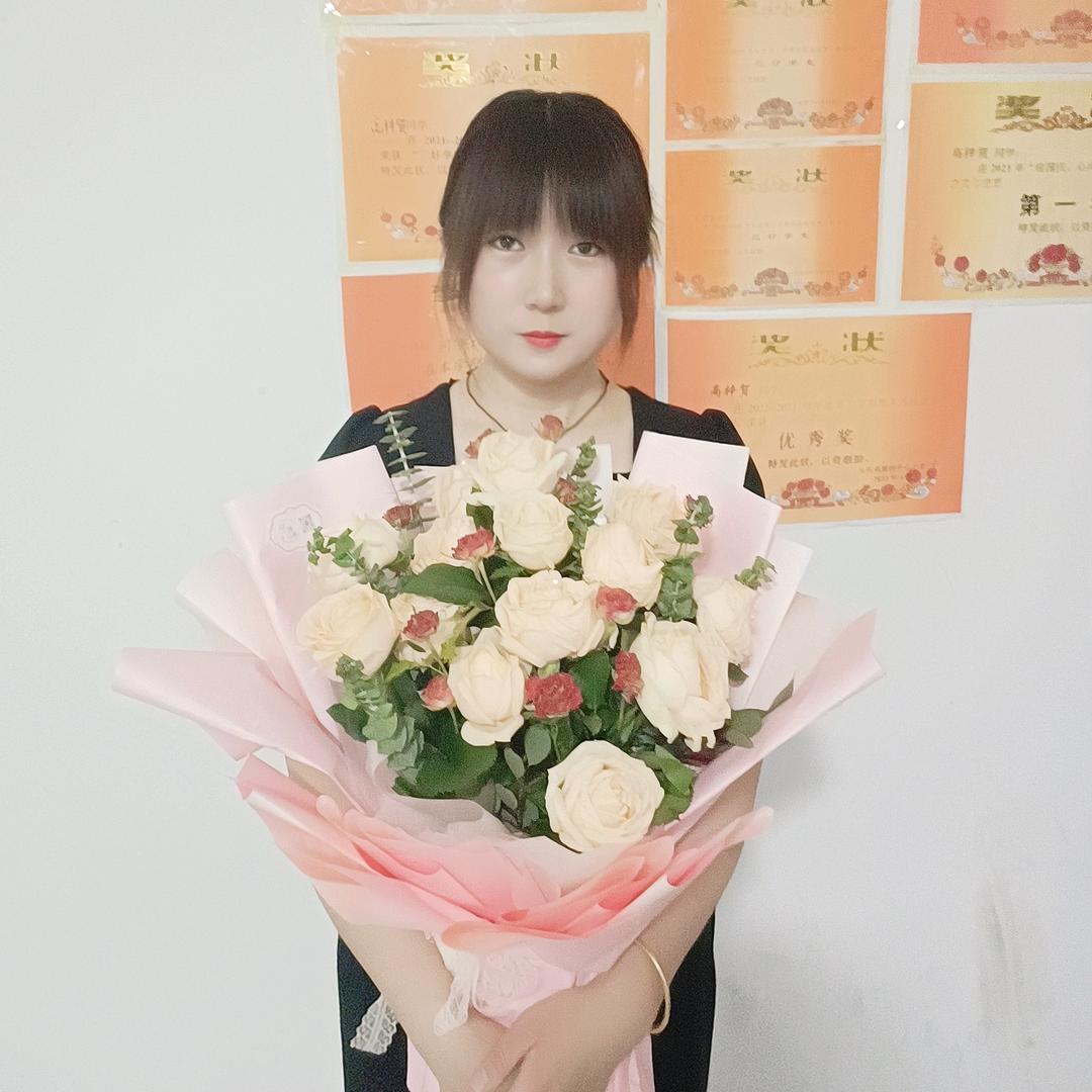 赵赵赵靓儿