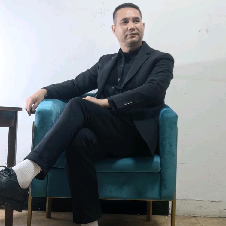 竹山梦特娇（县政府对面）