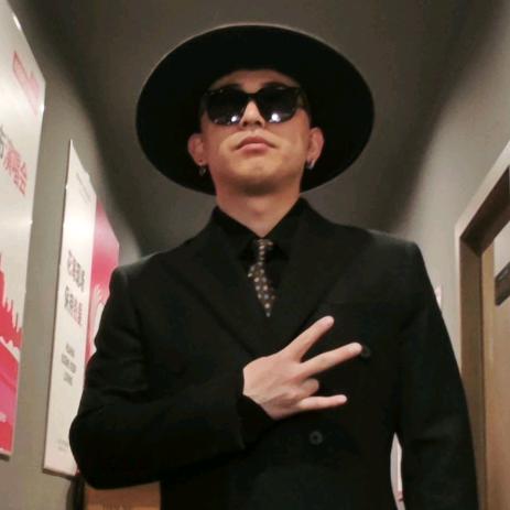 隔壁老王不会唱歌👨‍🦲