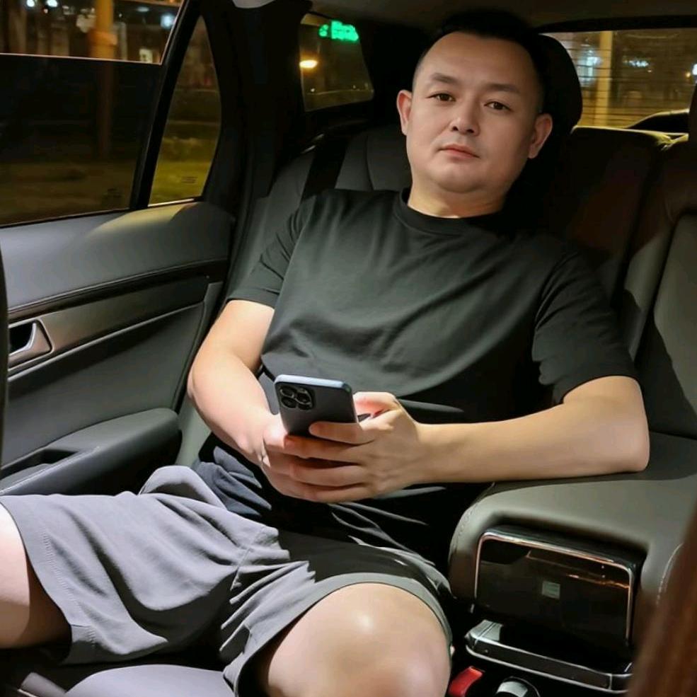 73的牛哥爱交朋友🐂🤝🤝🥃🥃