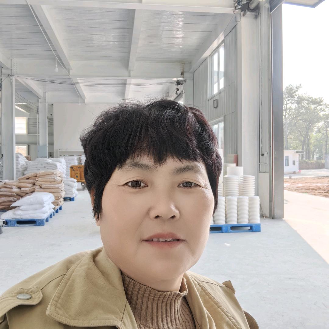 梁红