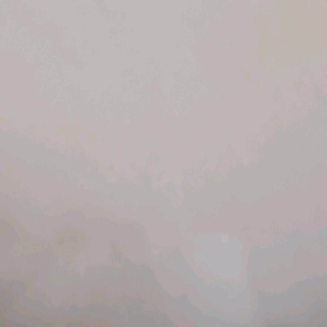 嗯哼