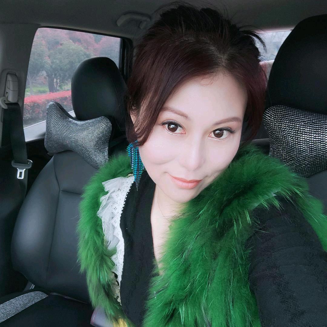 名媛美容服装一体馆🐰方方