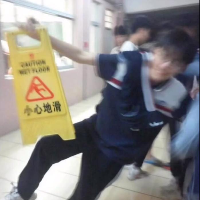 对方正在输入…