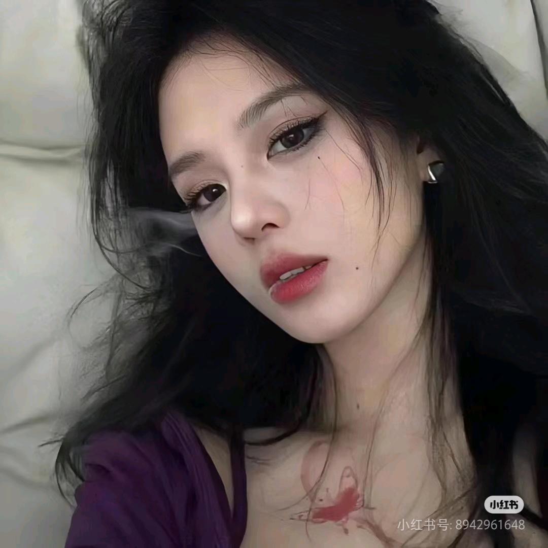 小美👙