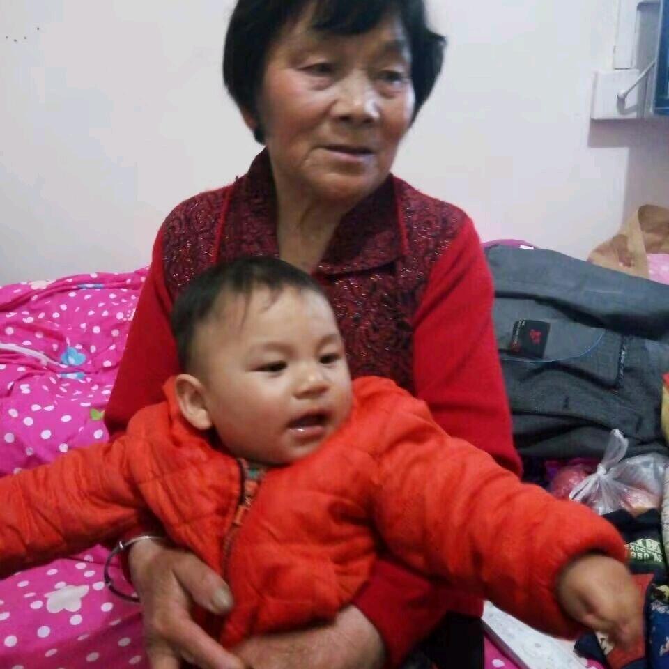 爱吃烤土豆的我