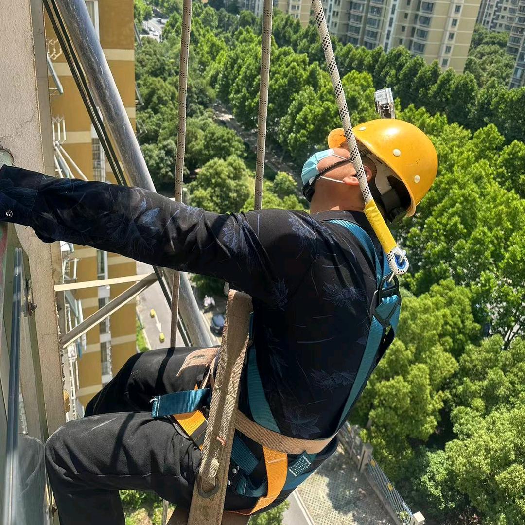 创世高空蜘蛛人