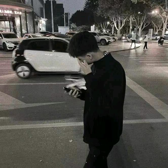 混不.了