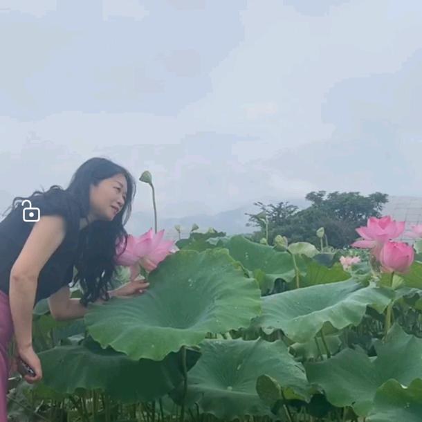 鲜花服装店(新贸街)