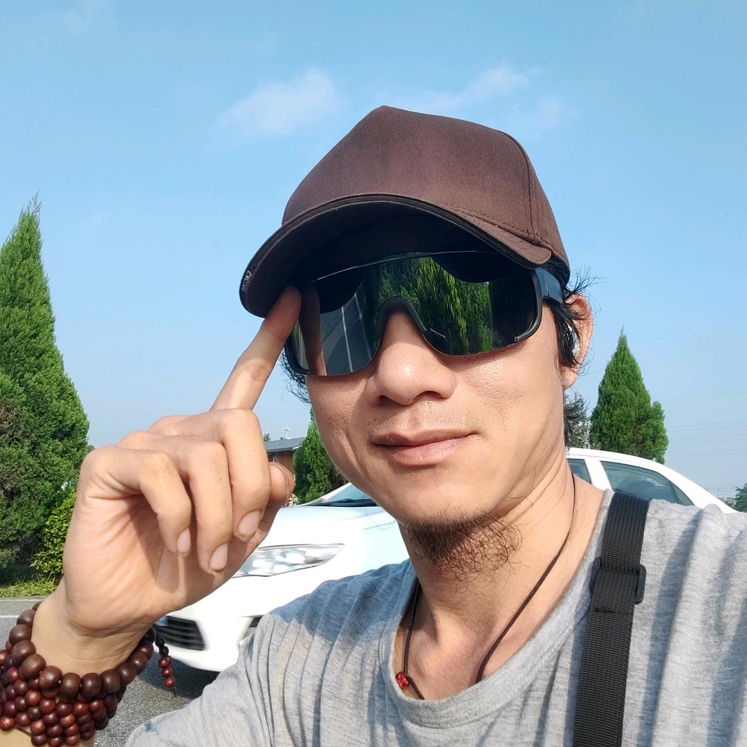 (｡･ω･｡)ﾉ♡伍陆壹