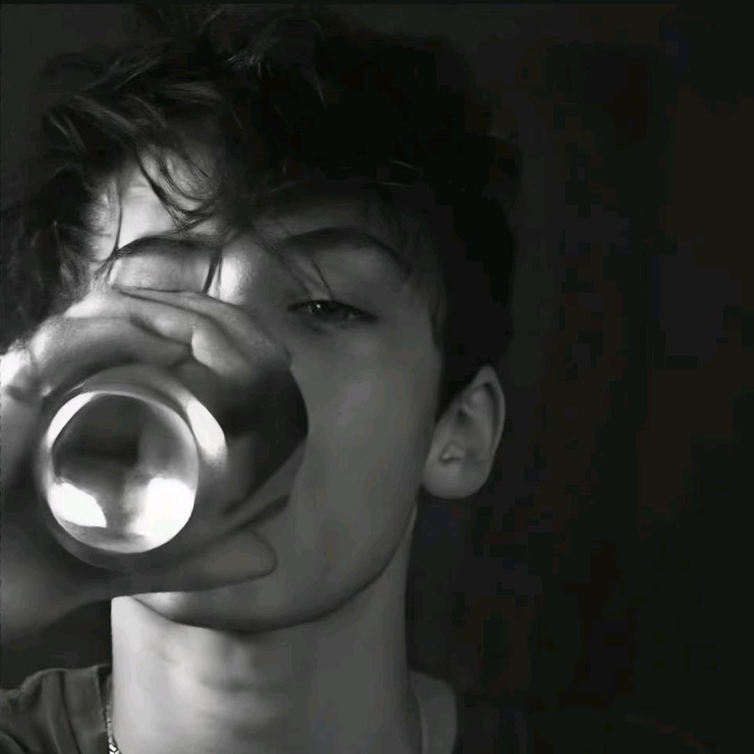 梁博的博🎧