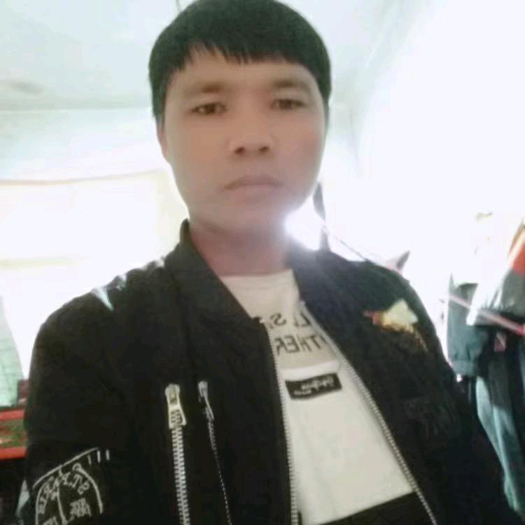 勐库茶农，小张三