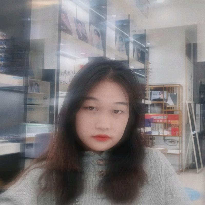 小小芹吖_