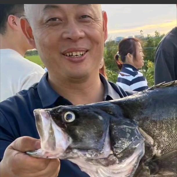 钓鱼人老李