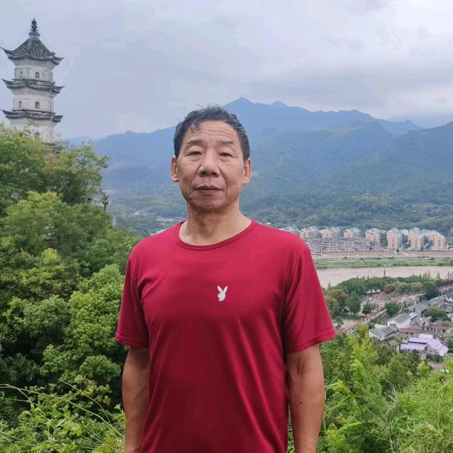 何林军