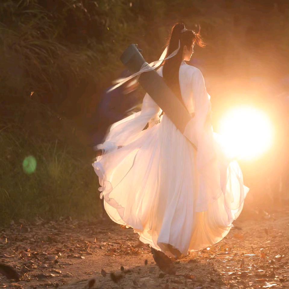 小满（听过白马非马版）