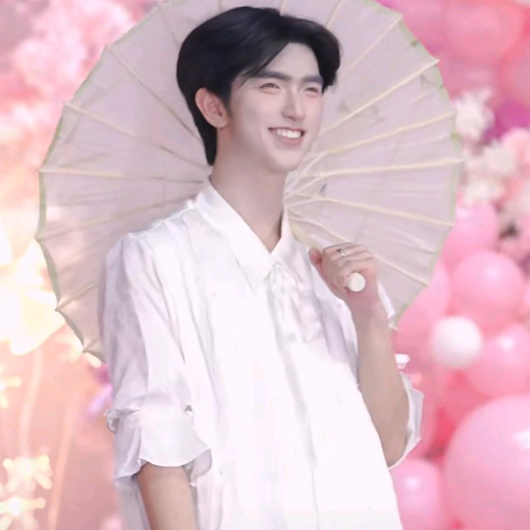 蓝知瑶🎀