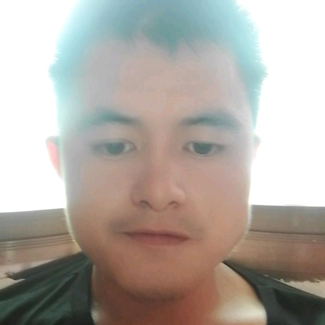何光明