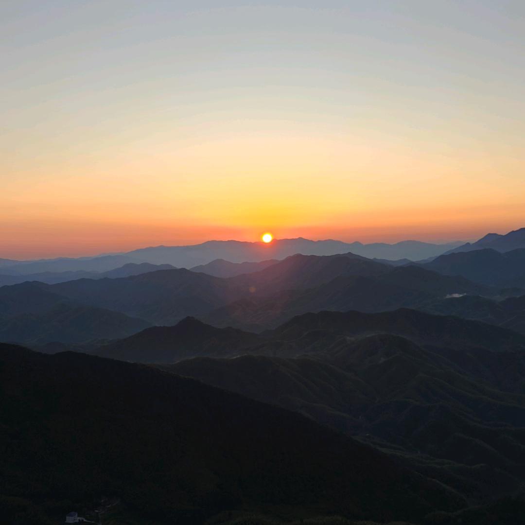 璟秀山河黄端端