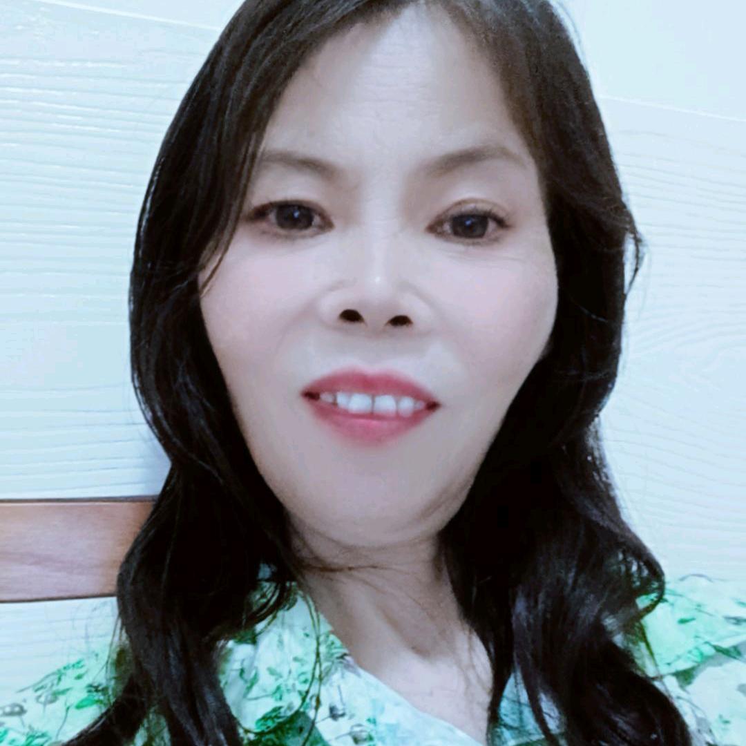 长江湖畔